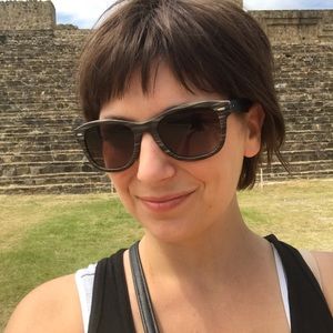 Meet your Posher, Stacy